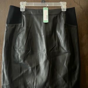 NWT size XL faux leather pencil skirt